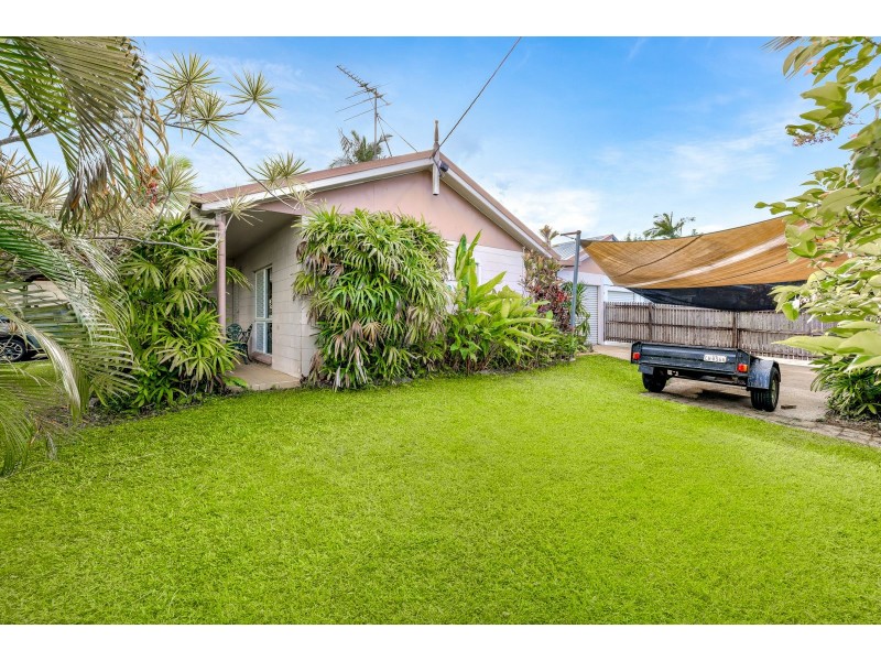 1/7 Ireland Crescent, Whitfield QLD 4870