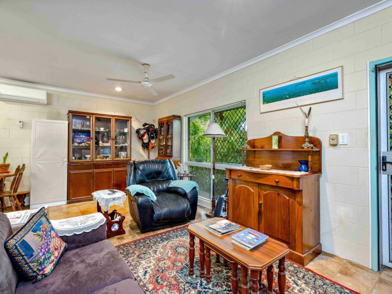 1/7 Ireland Crescent, Whitfield QLD 4870