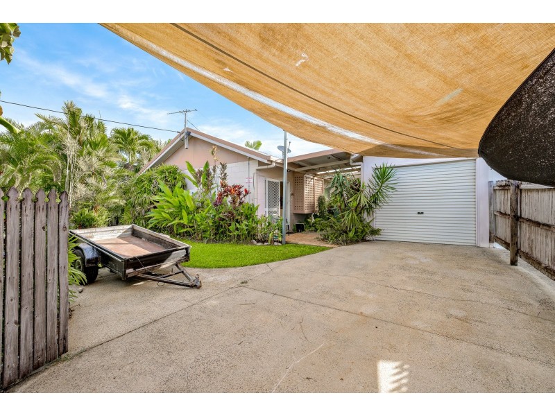 1/7 Ireland Crescent, Whitfield QLD 4870