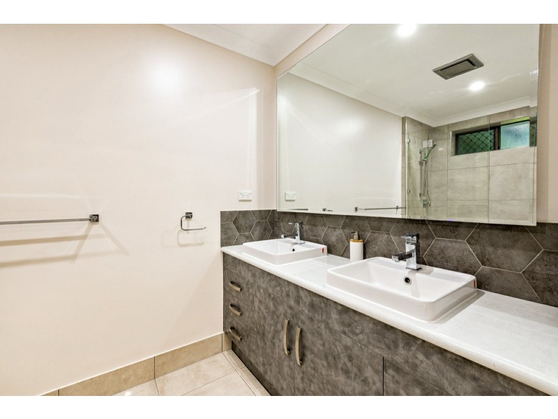 5 Kym Close, Bayview Heights QLD 4868