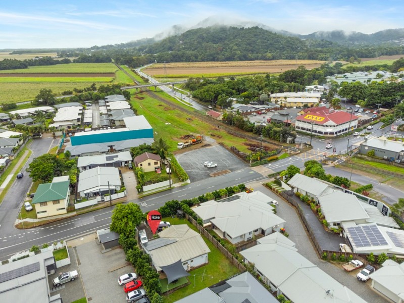 417 Kamerunga Road, Redlynch QLD 4870