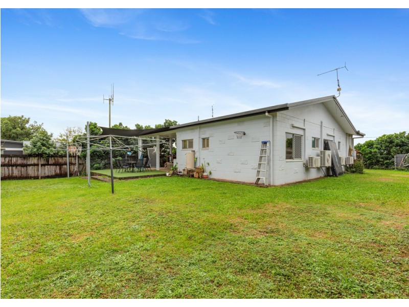 417 Kamerunga Road, Redlynch QLD 4870
