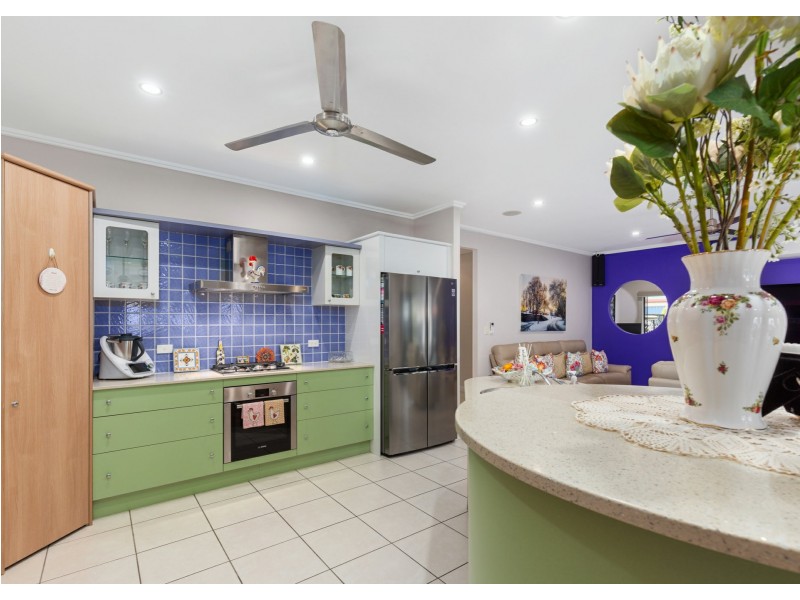 13 Gamburra Drive, Redlynch QLD 4870