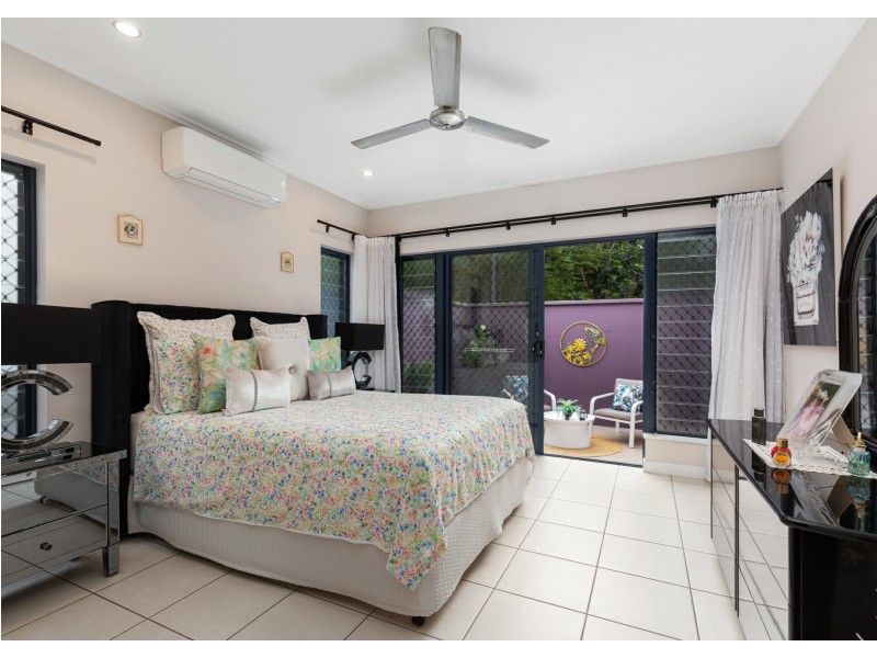 13 Gamburra Drive, Redlynch QLD 4870