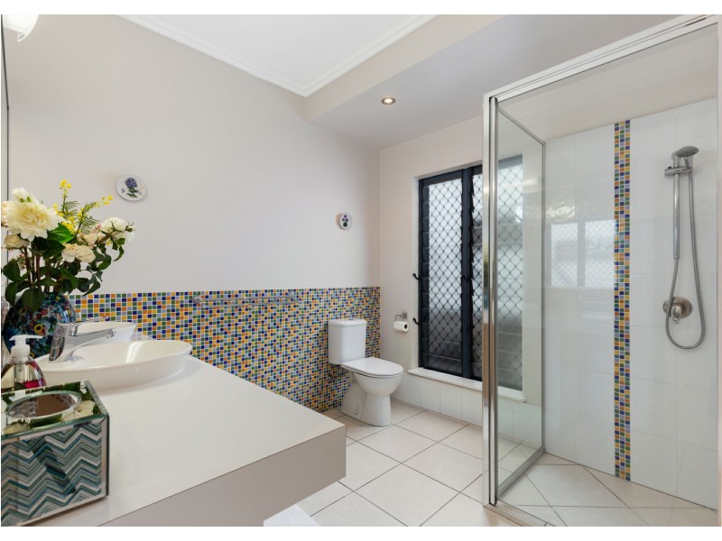 13 Gamburra Drive, Redlynch QLD 4870