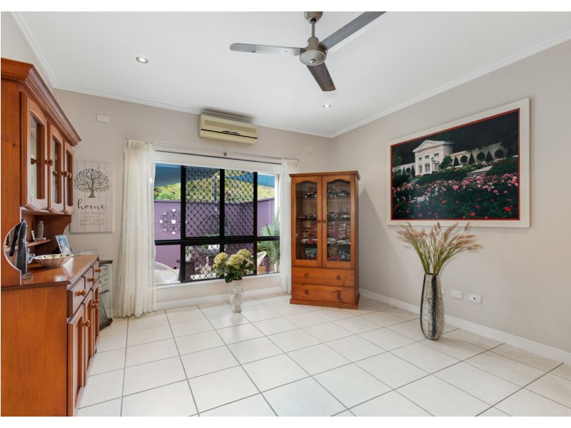 13 Gamburra Drive, Redlynch QLD 4870