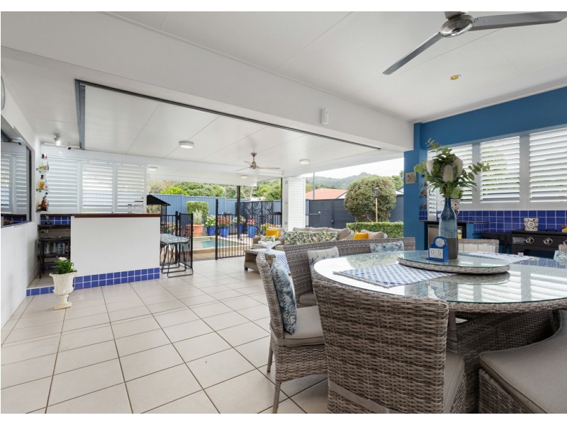 13 Gamburra Drive, Redlynch QLD 4870