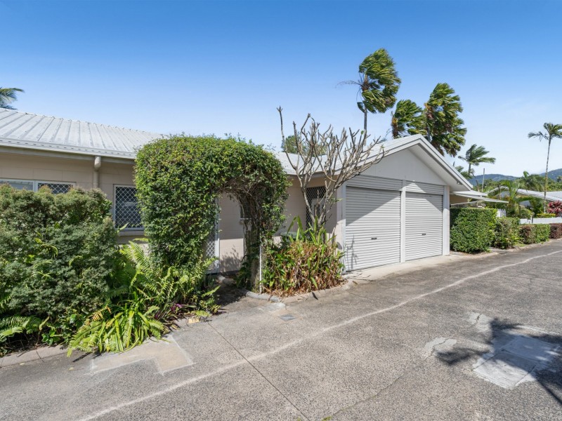 13/401-409 McCoombe Street, Mooroobool QLD 4870