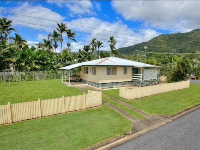 16 Witney Street, Manoora QLD 4870