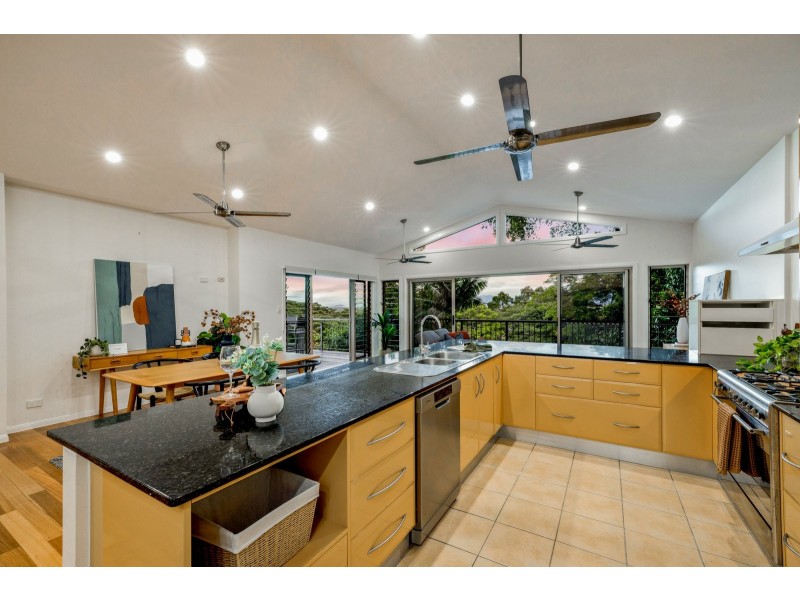 11 Raintree Place, Edge Hill QLD 4870