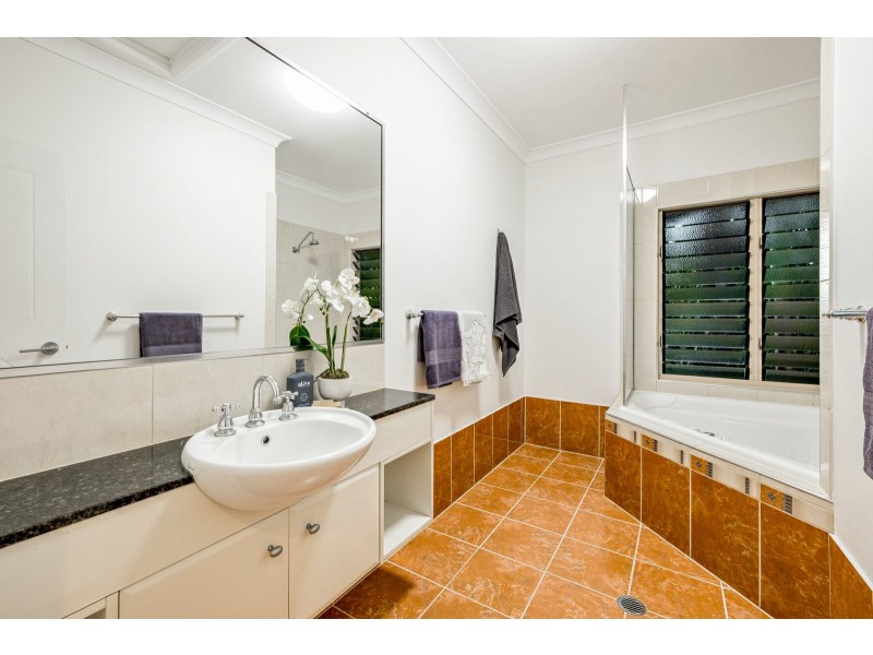 11 Raintree Place, Edge Hill QLD 4870
