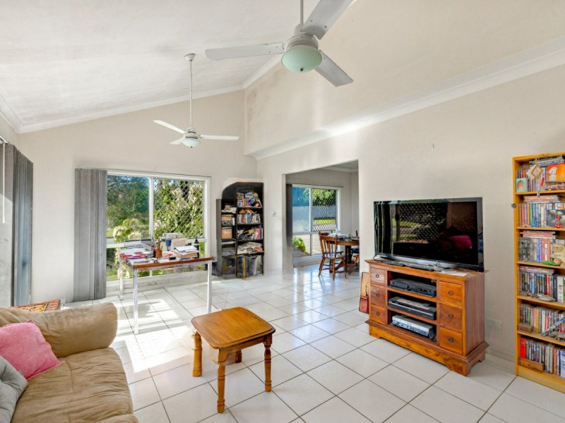 9 Lae Street, Trinity Beach QLD 4879