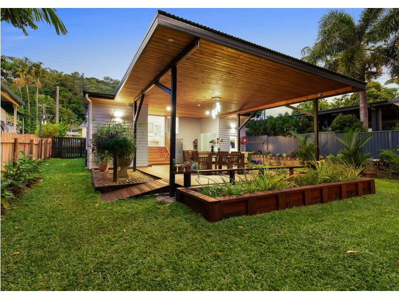 284 Kamerunga Road, Freshwater QLD 4870