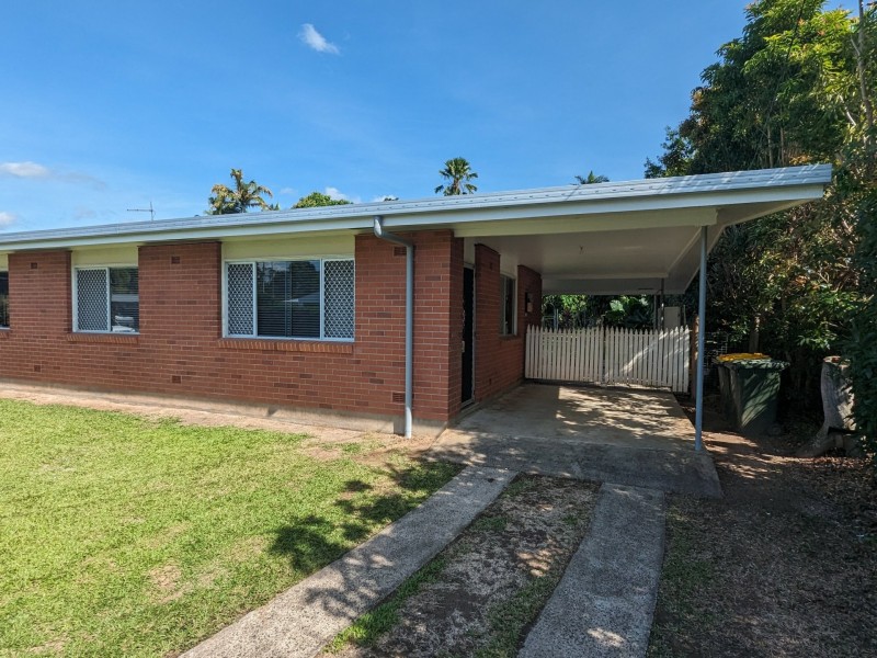3 Compass Close, Edge Hill QLD 4870