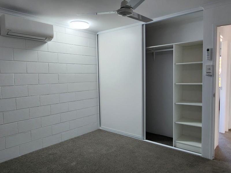 8/15 Earl Street, Westcourt QLD 4870