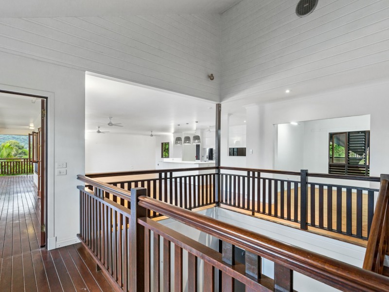 4 Mulurri Close, Caravonica QLD 4878