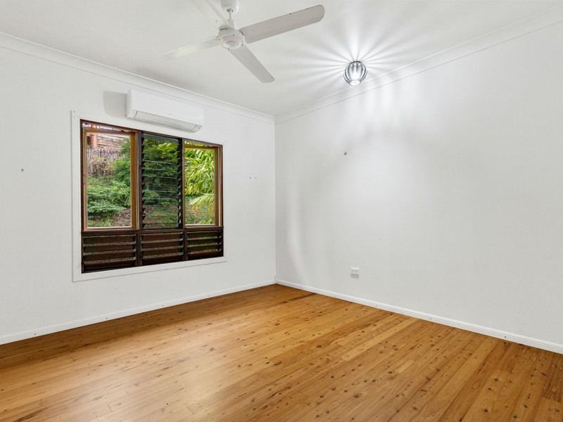 4 Mulurri Close, Caravonica QLD 4878