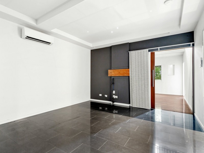 4 Mulurri Close, Caravonica QLD 4878