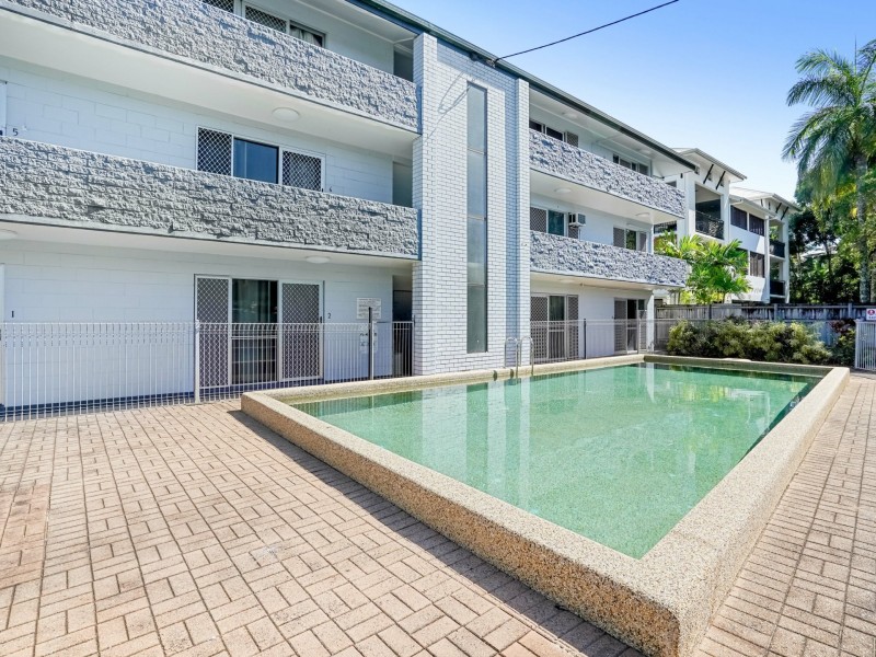 1/31 Digger Street, Cairns North QLD 4870