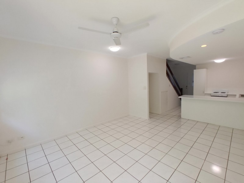 10/42 Springfield Crescent, Manoora QLD 4870