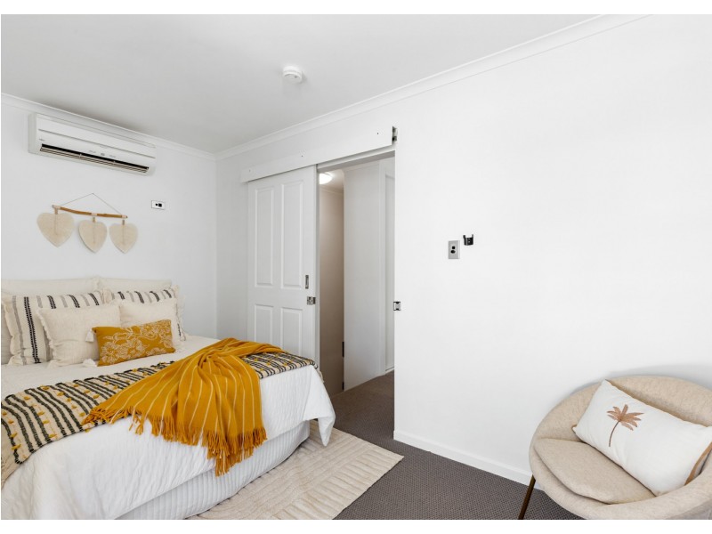 4/322 Pease Street, Edge Hill QLD 4870