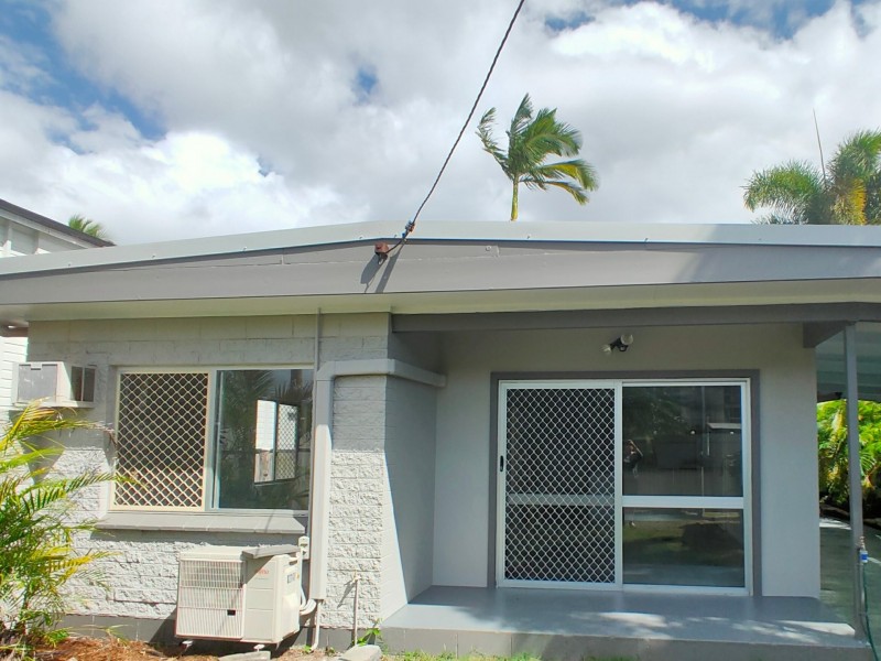 1/213 McLeod Street, Cairns North QLD 4870