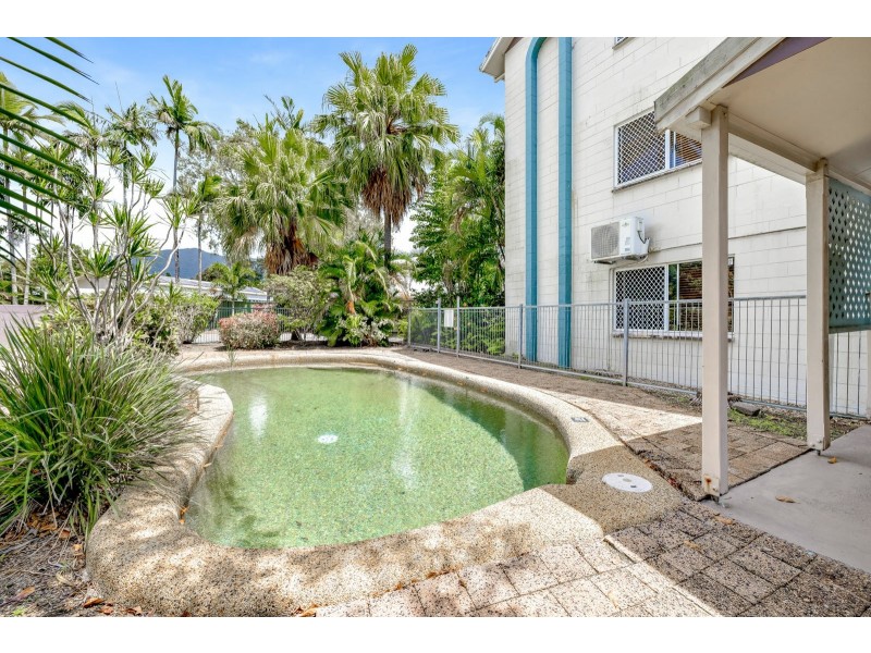 4/40-42 Old Smithfield Road, Freshwater QLD 4870