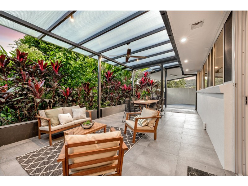 2-4 Kevin Street, Whitfield QLD 4870