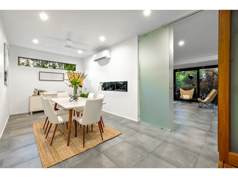 2-4 Kevin Street, Whitfield QLD 4870