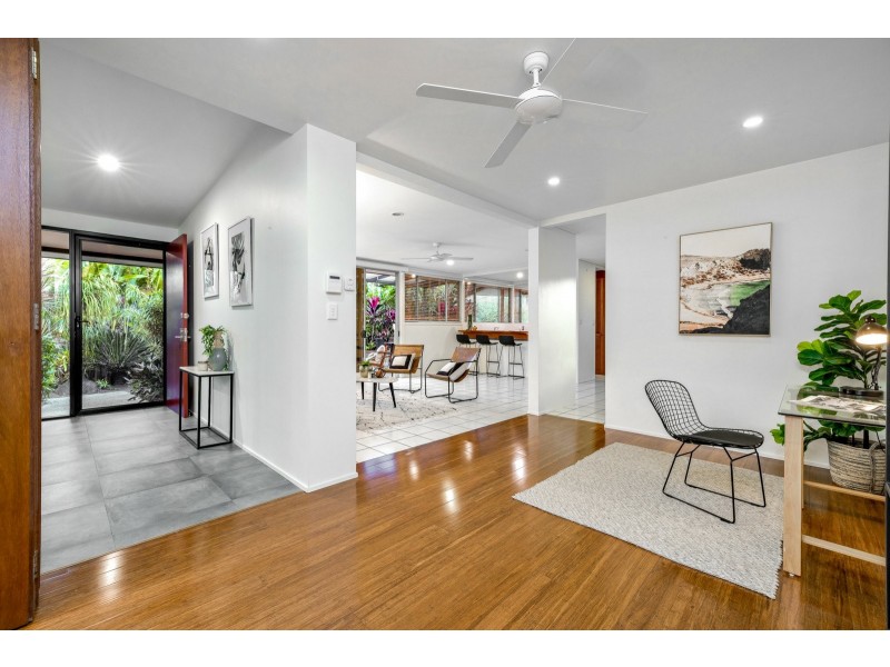 2-4 Kevin Street, Whitfield QLD 4870
