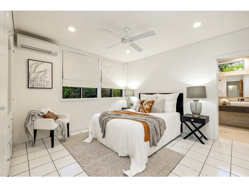 2-4 Kevin Street, Whitfield QLD 4870