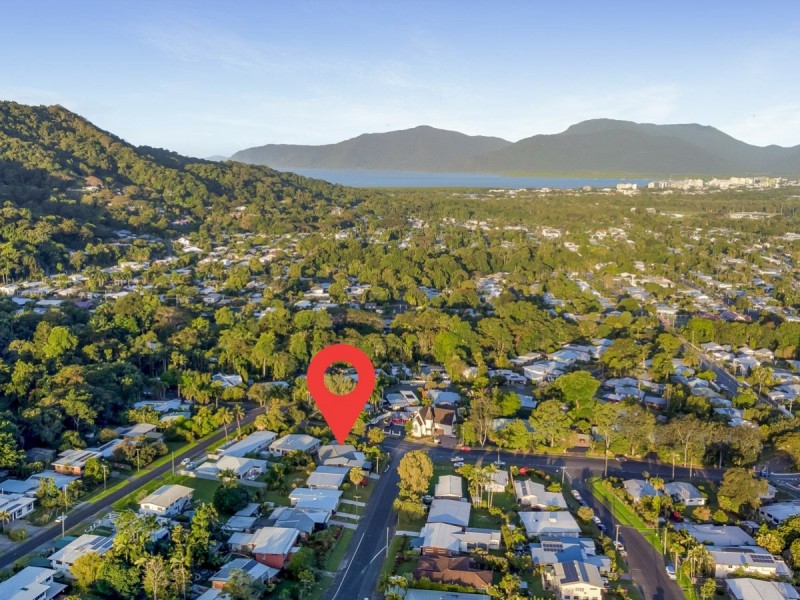 2-4 Kevin Street, Whitfield QLD 4870