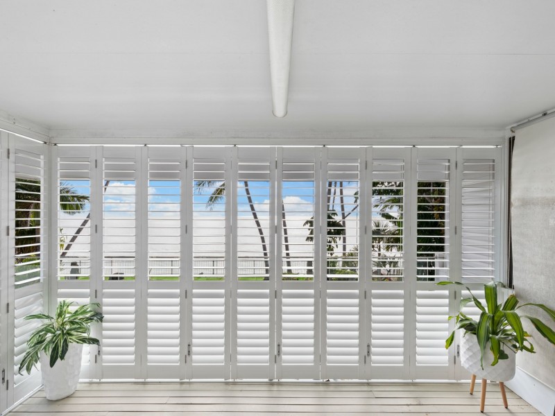 18 Hibiscus Lane, Holloways Beach QLD 4878