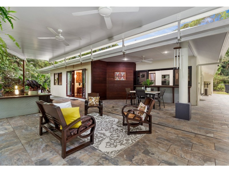 1/12 Murchinson Street, Whitfield QLD 4870