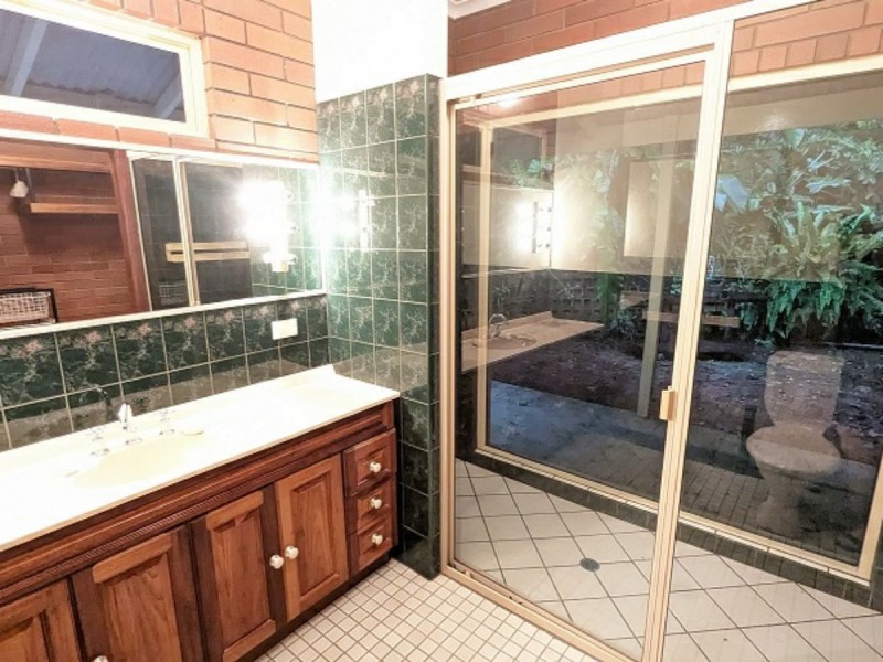 33 Jade Crescent, Caravonica QLD 4878