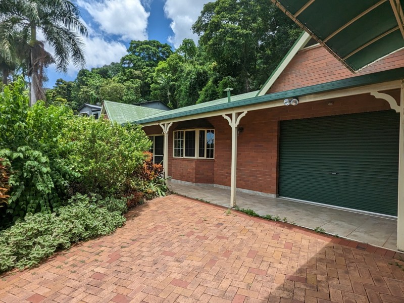 33 Jade Crescent, Caravonica QLD 4878