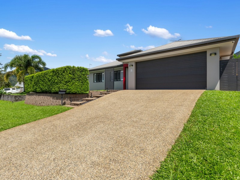 8 Botany Avenue, Redlynch QLD 4870