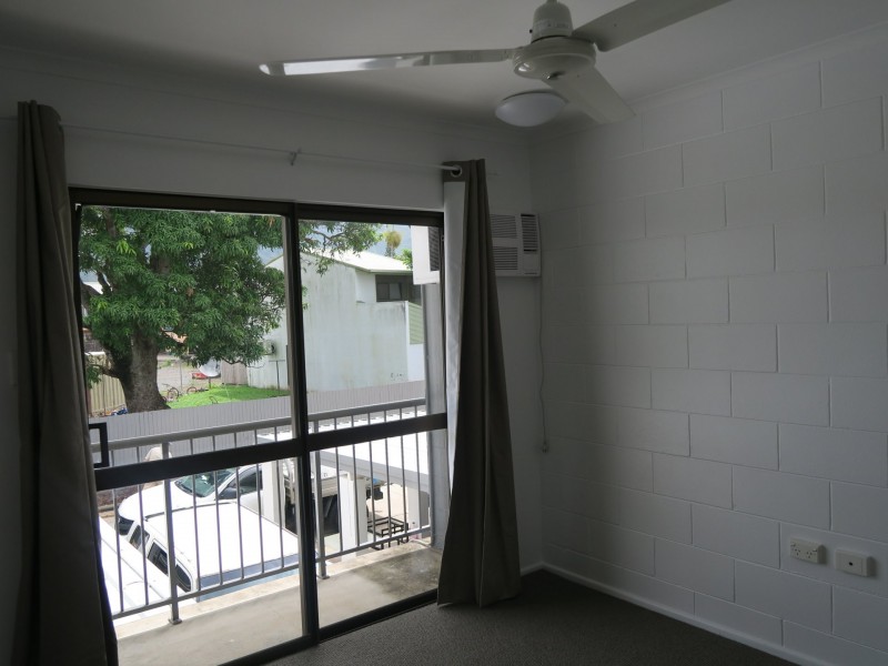 8/7 Rigg Street, Woree QLD 4868