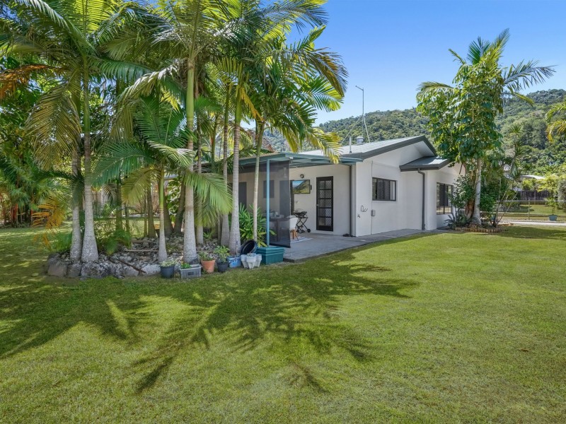 199 Jensen Street, Whitfield QLD 4870