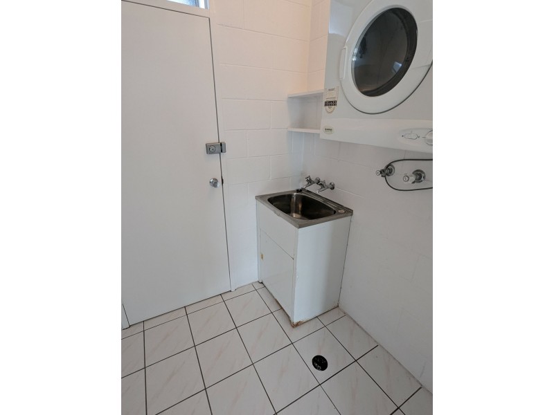 30/186 Lake Street, Cairns North QLD 4870