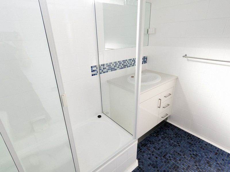 30/186 Lake Street, Cairns North QLD 4870