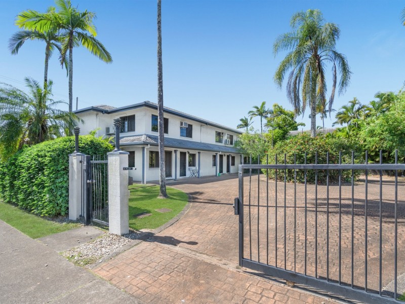2/350-354 Sheridan Street, Cairns North QLD 4870