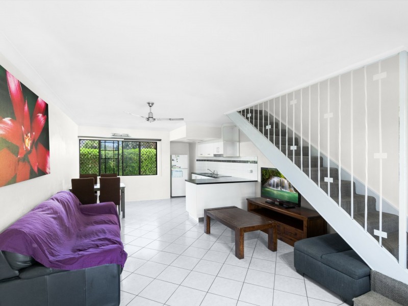 2/350-354 Sheridan Street, Cairns North QLD 4870
