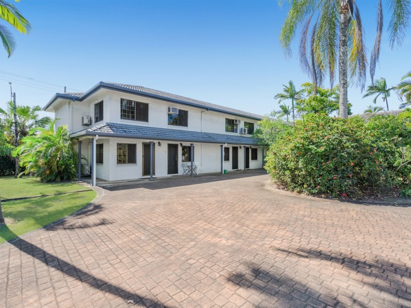 2/350-354 Sheridan Street, Cairns North QLD 4870