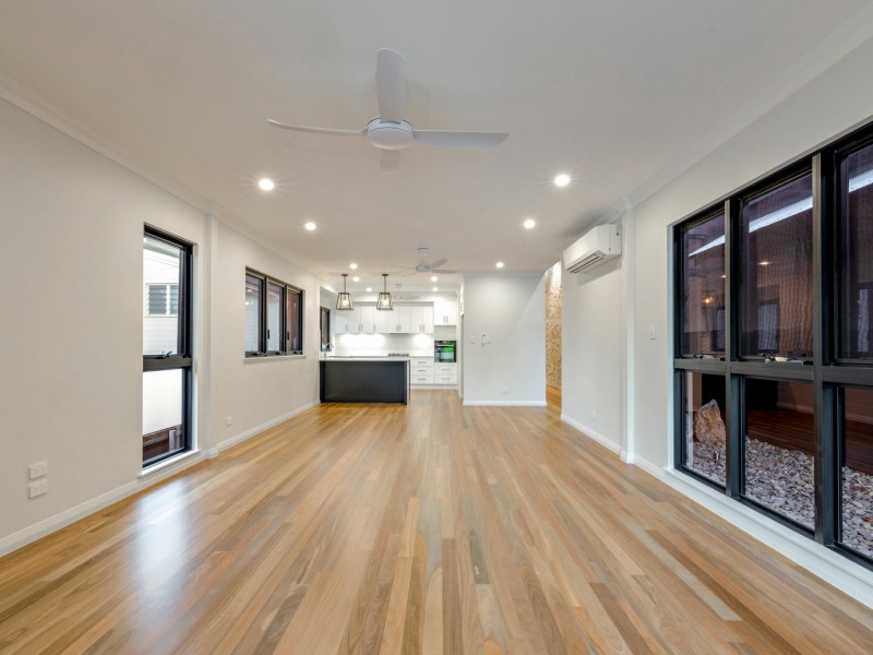 28 Friend Street, Edge Hill QLD 4870