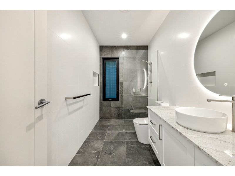28 Friend Street, Edge Hill QLD 4870