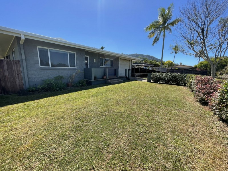 11 Wirrah Street, Bayview Heights QLD 4868