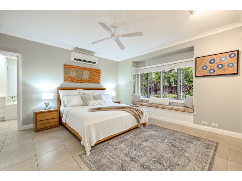 11 Hudson Street, Whitfield QLD 4870