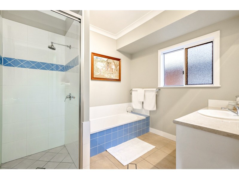 11 Hudson Street, Whitfield QLD 4870
