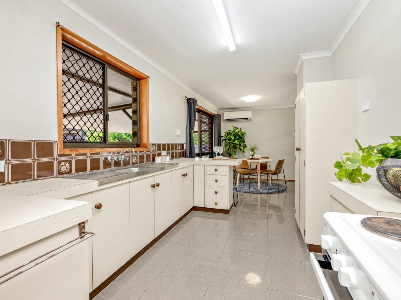 3 Grevillea Street, Mooroobool QLD 4870